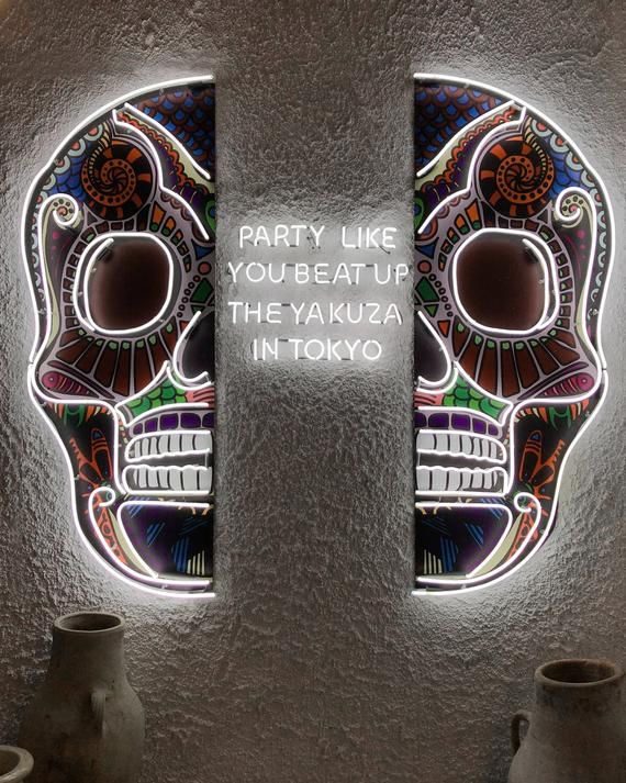 LED Neon vs. Traditional Glass Neon: What's the Difference?